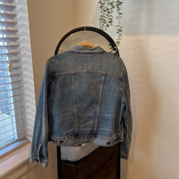 BDG Cropped Denim Jacket - Picture 5 of 5